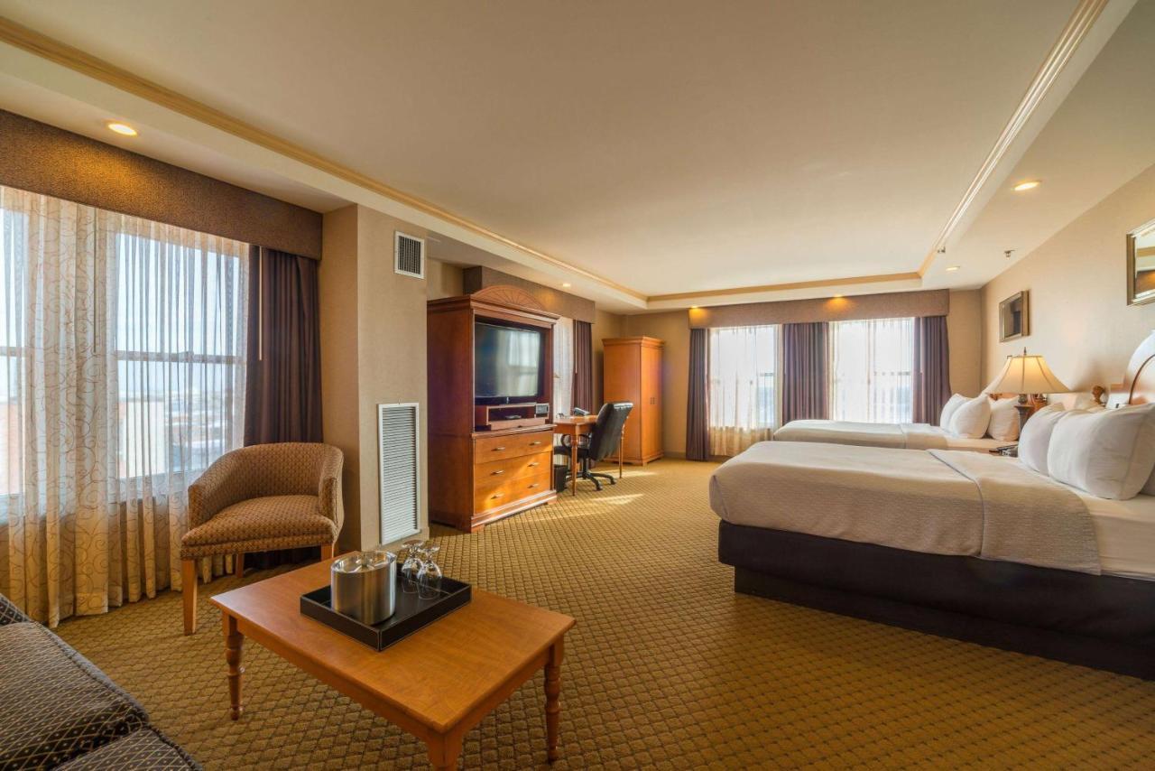 Ambassador Hotel Milwaukee, Trademark Collection By Wyndham מראה חיצוני תמונה